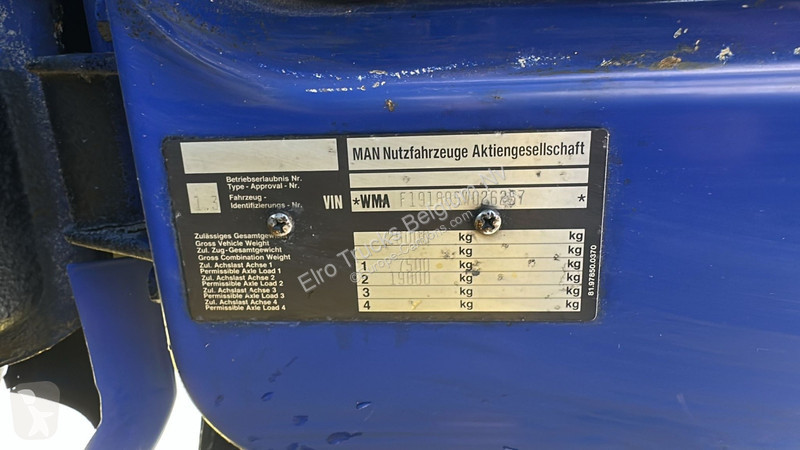 Lastbil MAN 26.402 (18.000 L / 6X2 / 6 CYLINDER...