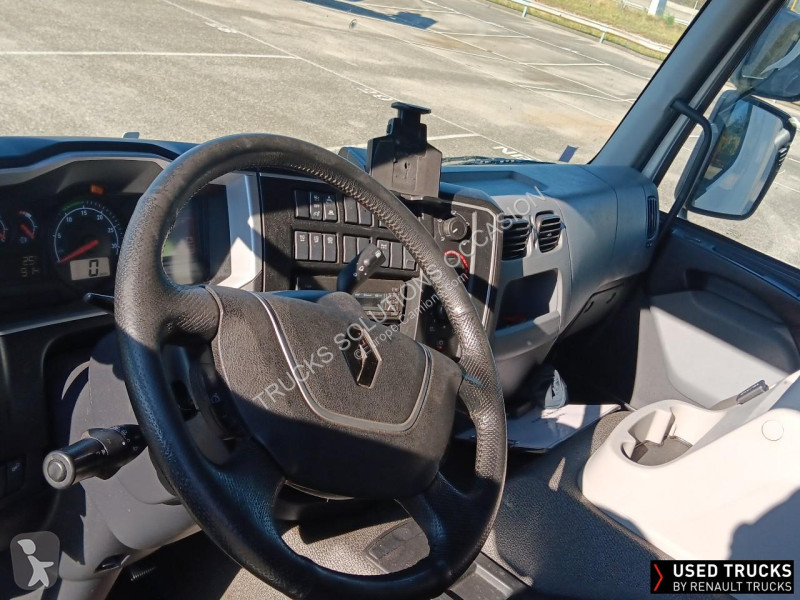 Kamion Renault D Wide
