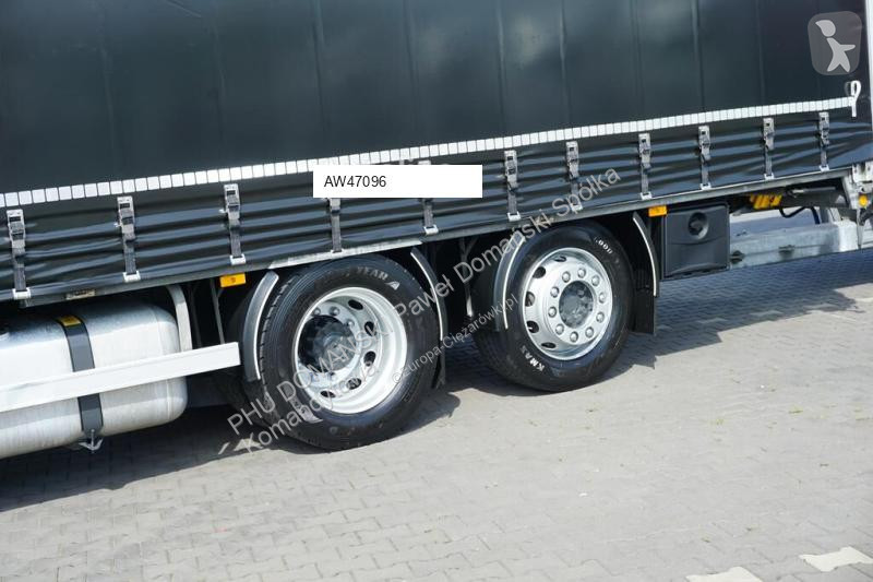 Kamion s návěsem Mercedes / TANDEM