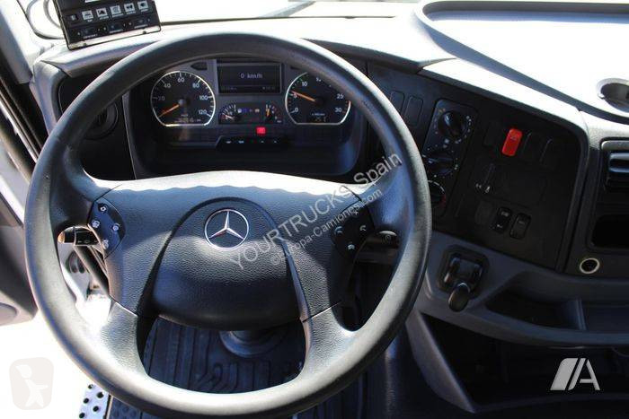Lastbil Mercedes