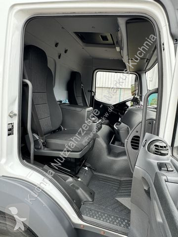 Camion Mercedes 824L Koffer 7,1m LBW Klima...