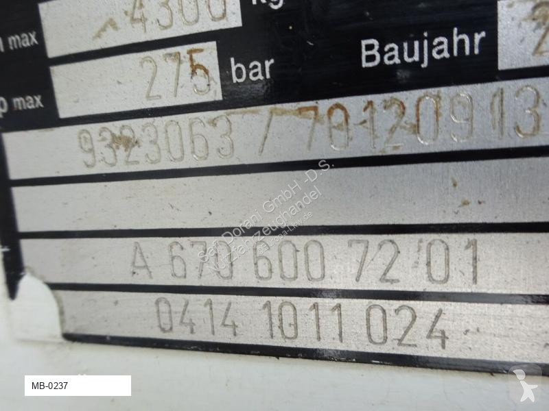 شاحنة Mercedes 816D Doppelkabine MEILLER 3Skipper