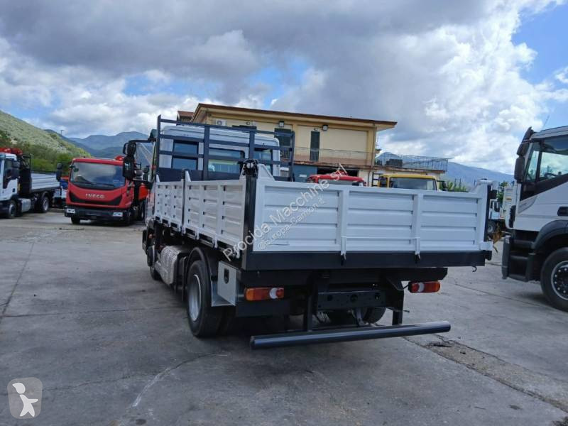 شاحنة Iveco