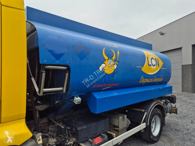 شاحنة Renault 220 10500L FUEL / CARBURANT - 4...