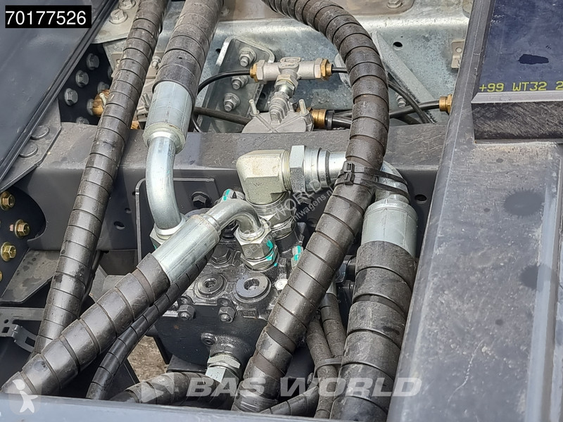 شاحنة Volvo 520 10X4 NEW 50T Payload 30m3...