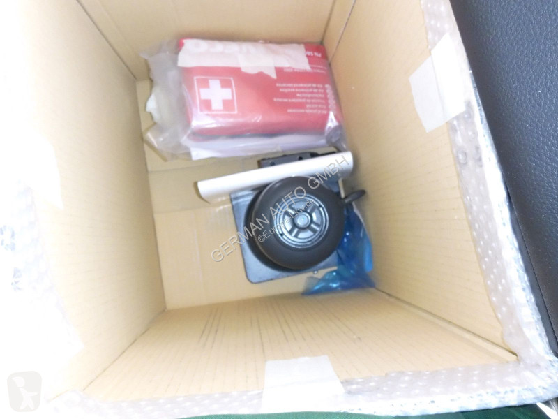 شاحنة Iveco 180E32K Radstand.4.185mm 2-Stück MY 25