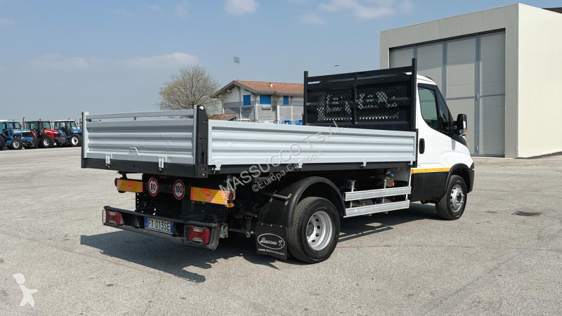 شاحنة Iveco 60-150 4X2