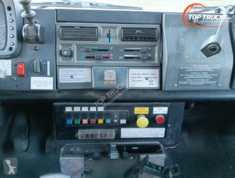 Camión Unimog U 5000 Mercedes Benz -4x4 - (type...