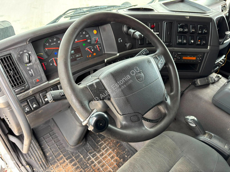 Camion Volvo FM 450 6x2*4 HMF 2420 K5 / PALIFT...