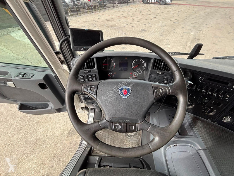 شاحنة Scania P 320 4x2 BOX =7578 mm