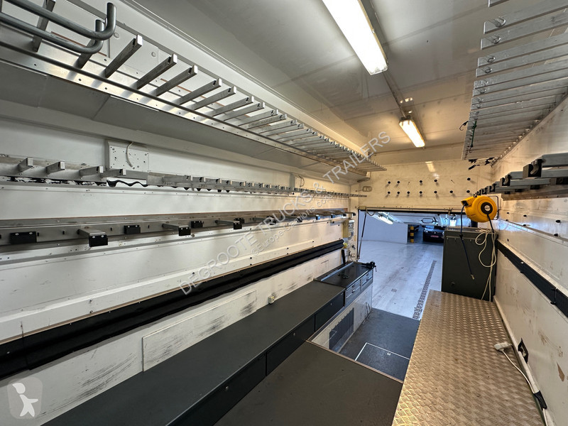 شاحنة Volvo 380 Tourbus