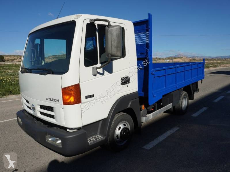 شاحنة Nissan