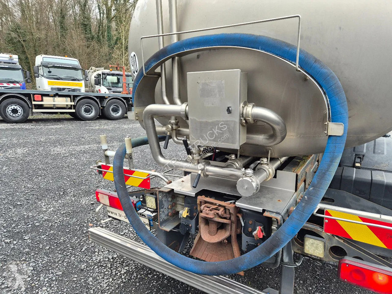شاحنة Renault 320 DXI - 11000L INSULATED INOX...
