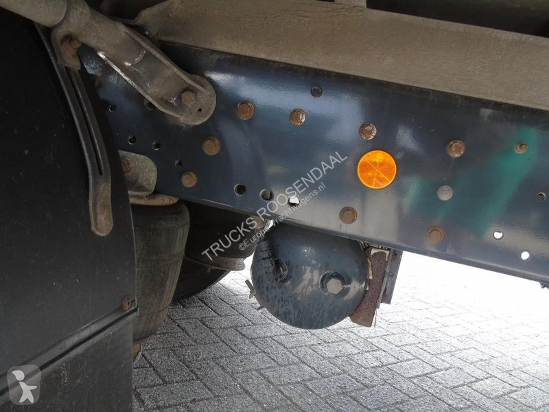 شاحنة Iveco 120E21 euro 6 + lift + lot in stock