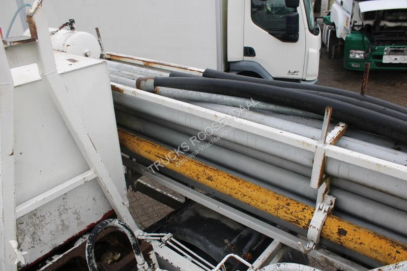 شاحنة Mercedes 1320 + 15 meter pomp concrete +...