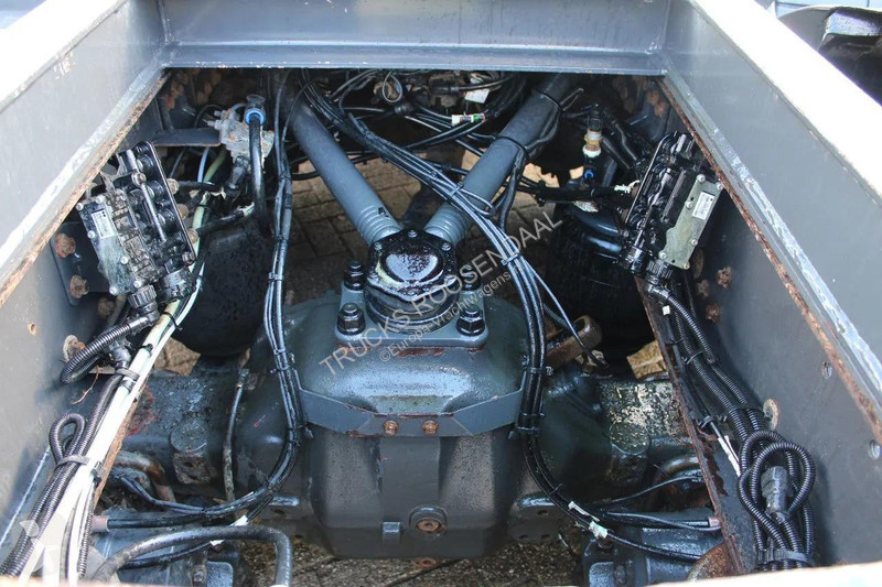 شاحنة Volvo 16540 + 6x4 EURO 5 + palfinger...