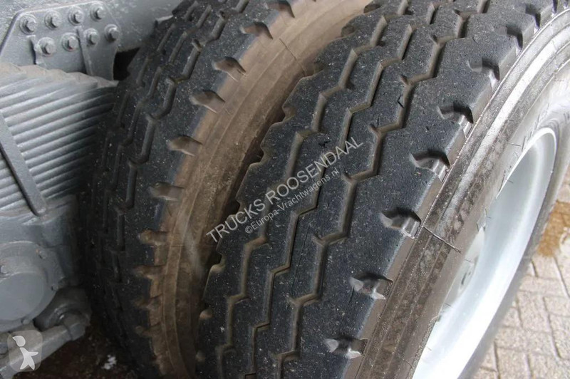 Camion MAN 50 .414 + 8X4 + SPRING SPRING + MANUAL