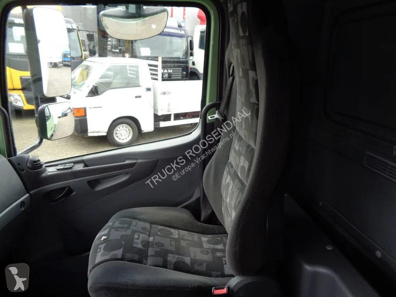 شاحنة Mercedes 822 + Euro 5 + Dhollandia lift