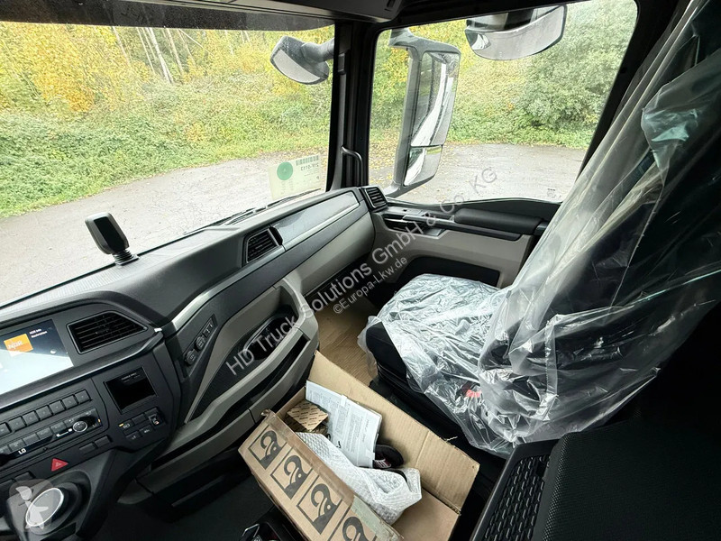 شاحنة MAN 26.520 MAN  26.520 6x2 Hiab 228-6 Kran