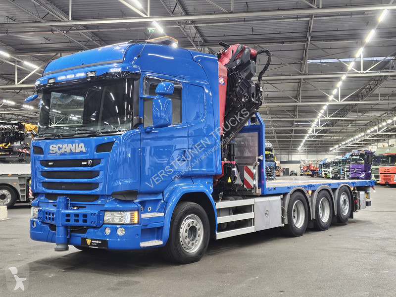 شاحنة Scania 490 8x4*4 / HMF 5020 + JIB