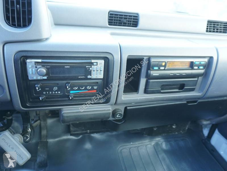 Furgoneta Nissan
