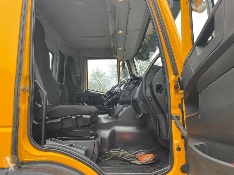 شاحنة Iveco  STRALIS 260S36