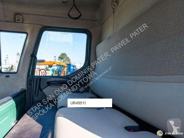 شاحنة Renault MIDLUM 240 DXI 4x4 Palfinger...