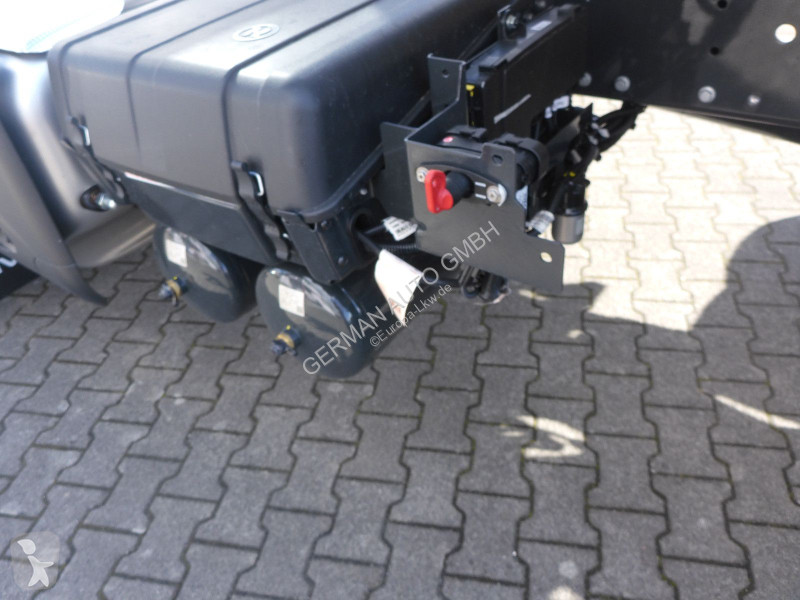 شاحنة Iveco 180E32K Radstand.3.690mm MY 26