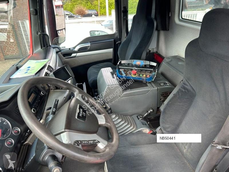 Camion MAN 32.400