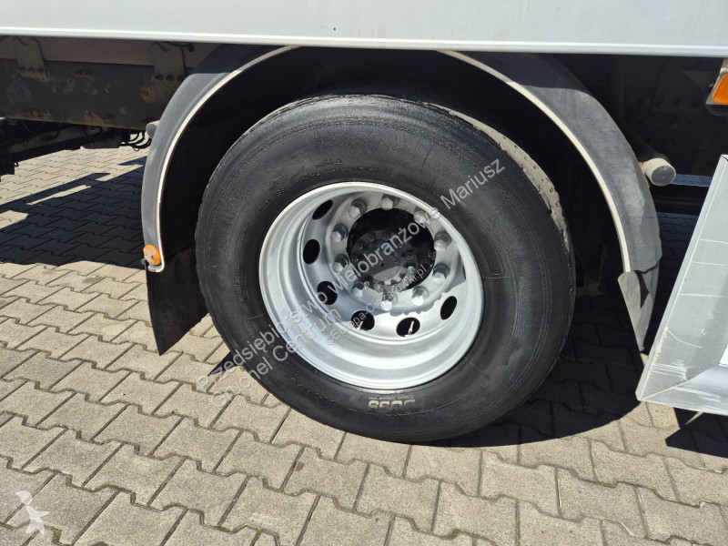 Камион Volvo FM 340 / CARRIER I350 / LIFT ZEPRO