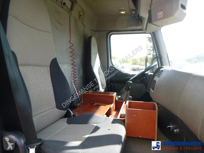 شاحنة Renault 280 dxi 4x2 fuel tank 13.6 m3 / 4...