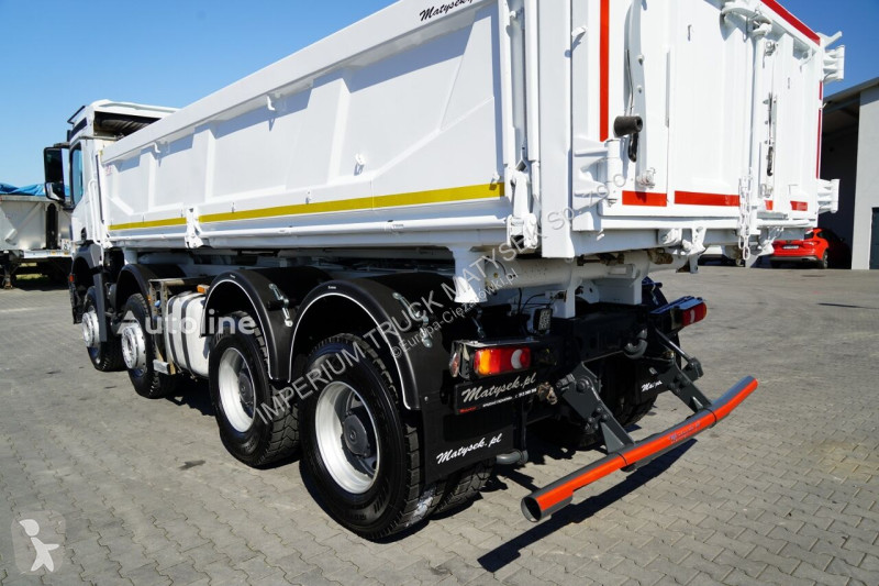 شاحنة Mercedes AROCS 3243 / 8x4 / WYWROTKA...