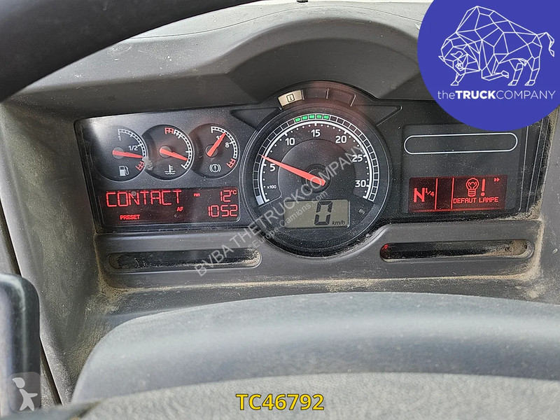 شاحنة Renault 320