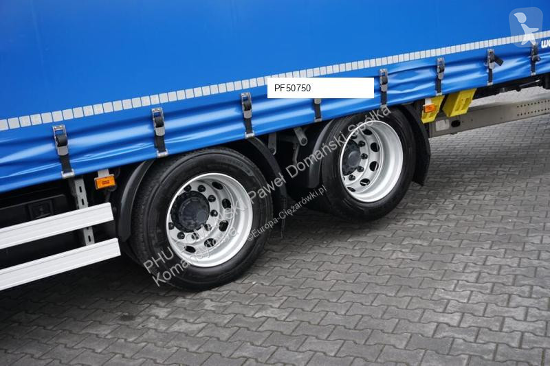 Хенгер Scania / TANDEM