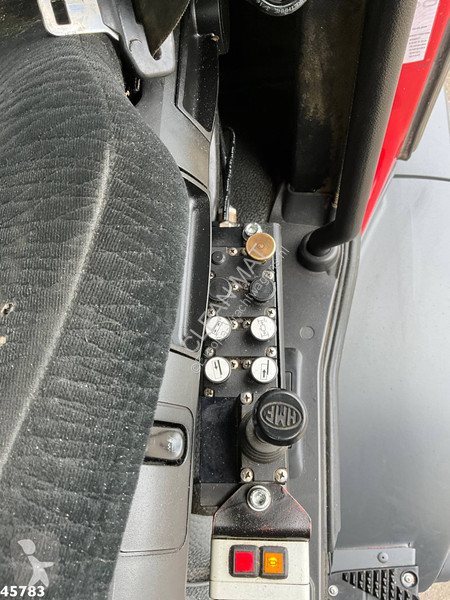 Camion Mercedes 3251 8x4 Euro 6 HMF 26 Tonmeter...