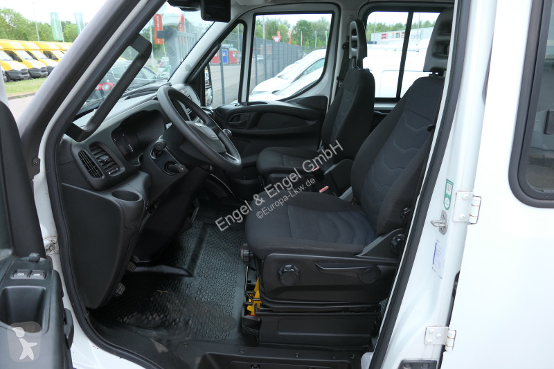 Furgoneta Iveco Daily 70C18H D70C DoKa LBW AHK...
