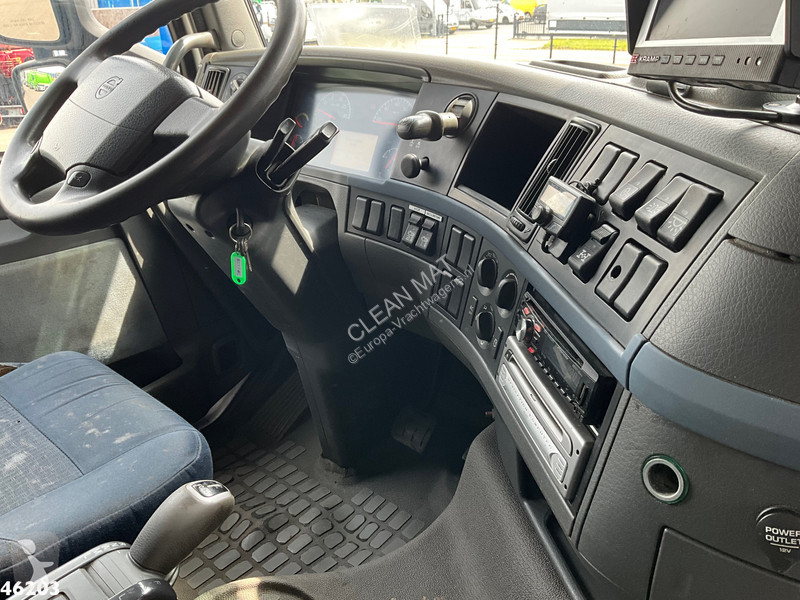 شاحنة Volvo 390 8x4 kolkenzuiger