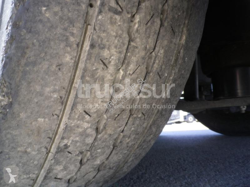شاحنة Renault ejes 6x2*4 D320.26