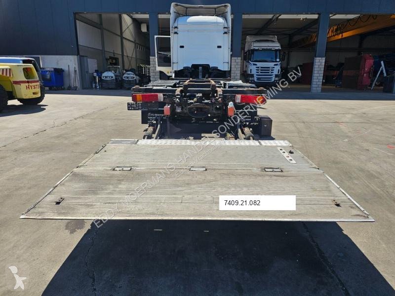 شاحنة Scania R400 6x2 BDF