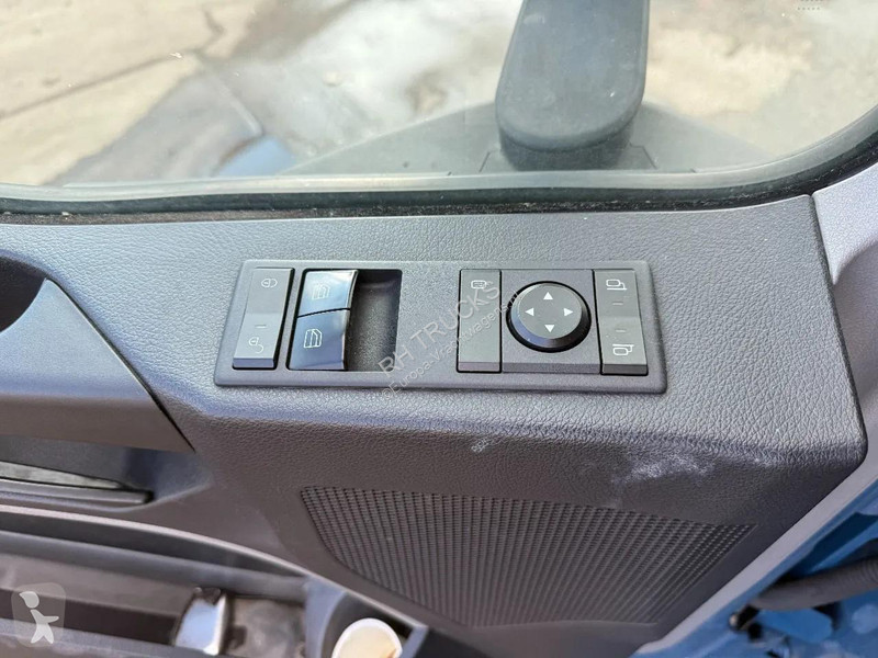 شاحنة Mercedes 1824 4X2 EURO 6 + THERMO KING +...