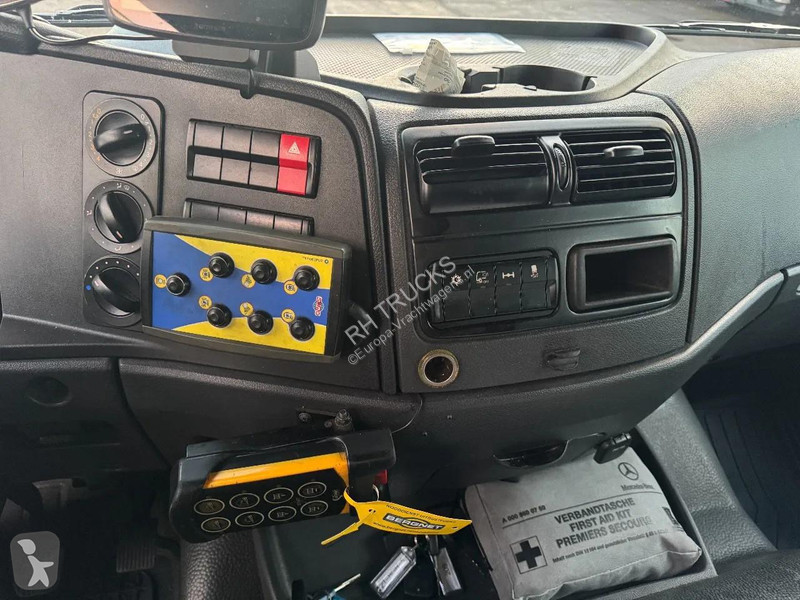 Vrachtwagen Mercedes 1224 4X2 OMARZ + WINCH +...
