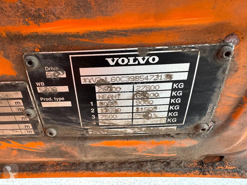 شاحنة Volvo 340 6X2 DHOLLANDIA 2000 KG CURTAINS