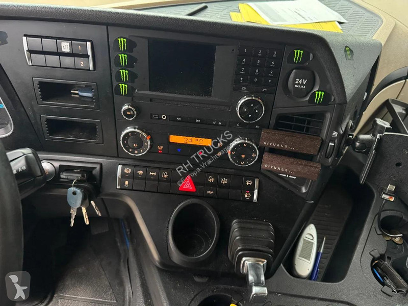 شاحنة Mercedes 1843 EURO 6 + KÄSSBOHRER HANGER...