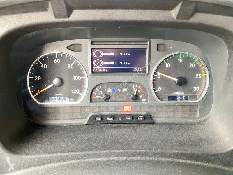 شاحنة Mercedes 1322...