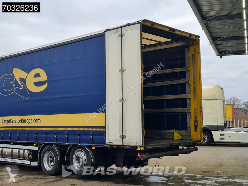 Lastbil Volvo 460 6X2 LNG Engine Curtainsider...