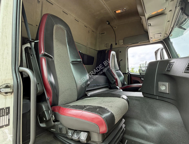 شاحنة Volvo FM 7 KARREN BAK THEO MULDER KOELING...