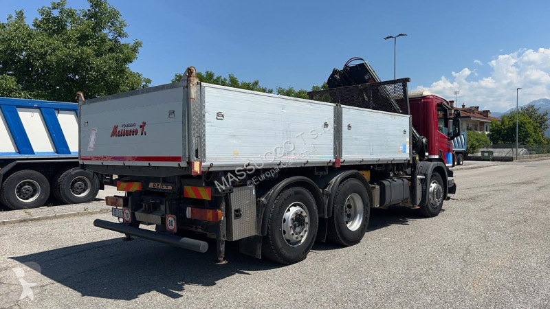 شاحنة Scania P320 DB 6x2