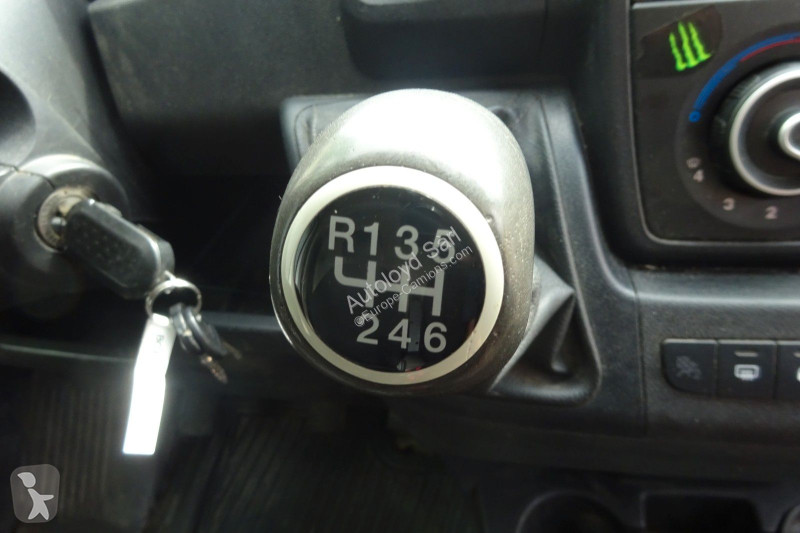 Véhicule utilitaire Peugeot BOXER 2,0 HDI 130