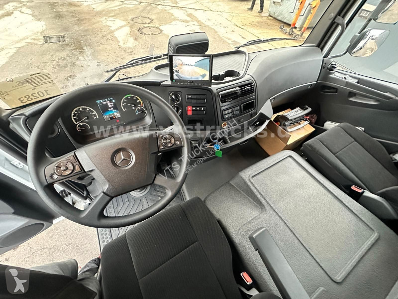 شاحنة Mercedes 823 4x2 Meiller...