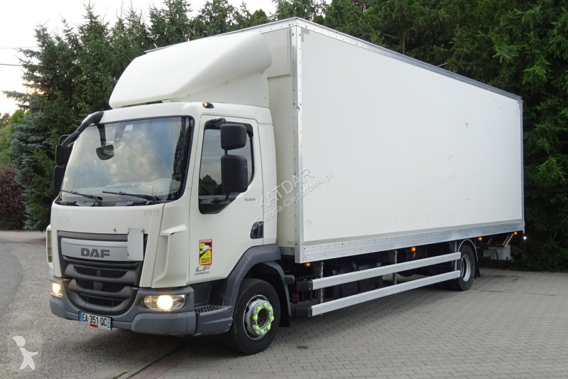 شاحنة DAF LF 220 Euro 6 kontener 18p winda...